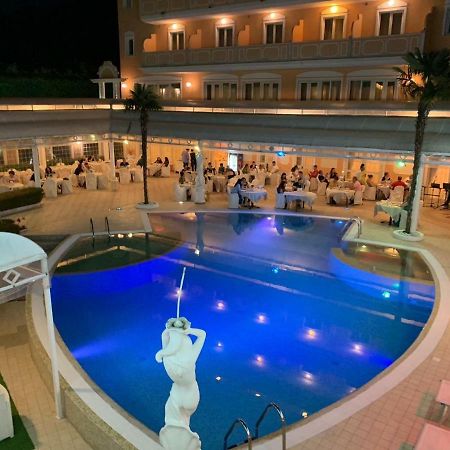 Grand Hotel Osman Ristorante Il Danubio Atena Lucana Exterior foto