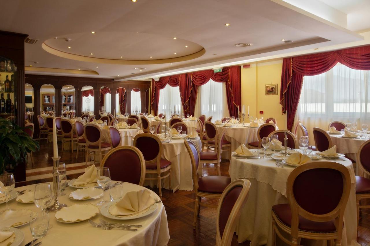 Grand Hotel Osman Ristorante Il Danubio Atena Lucana Exterior foto
