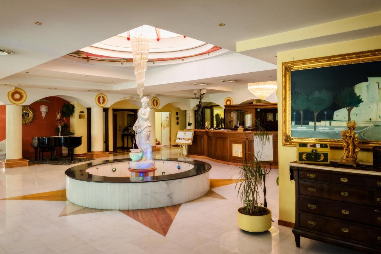 Grand Hotel Osman Ristorante Il Danubio Atena Lucana Exterior foto