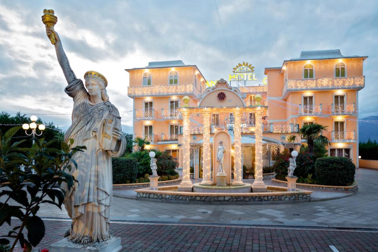 Grand Hotel Osman Ristorante Il Danubio Atena Lucana Exterior foto