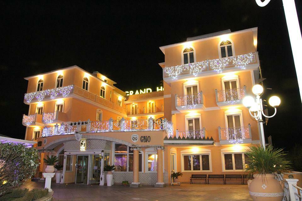 Grand Hotel Osman Ristorante Il Danubio Atena Lucana Exterior foto