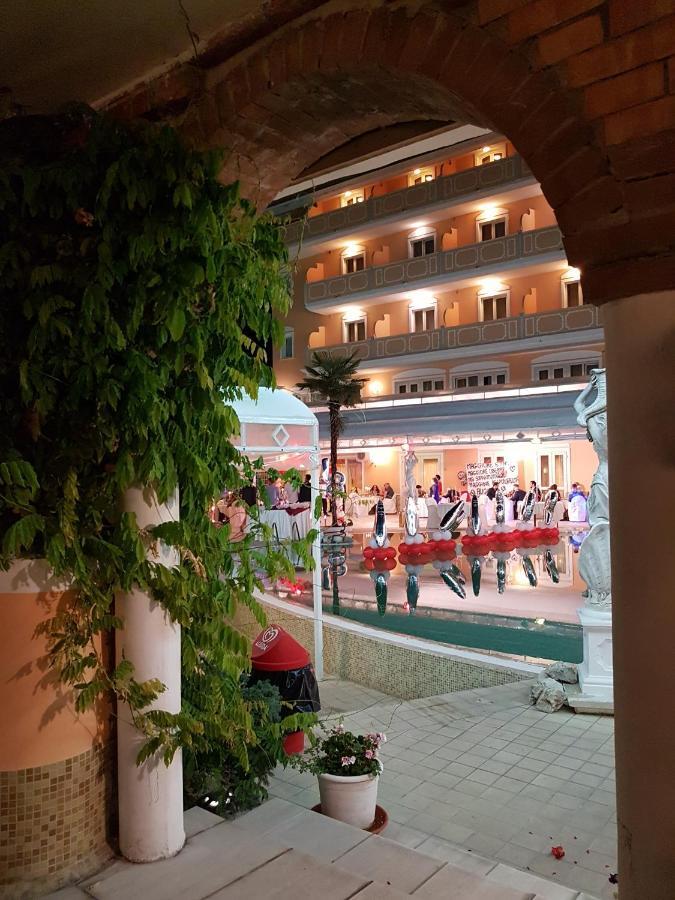 Grand Hotel Osman Ristorante Il Danubio Atena Lucana Exterior foto