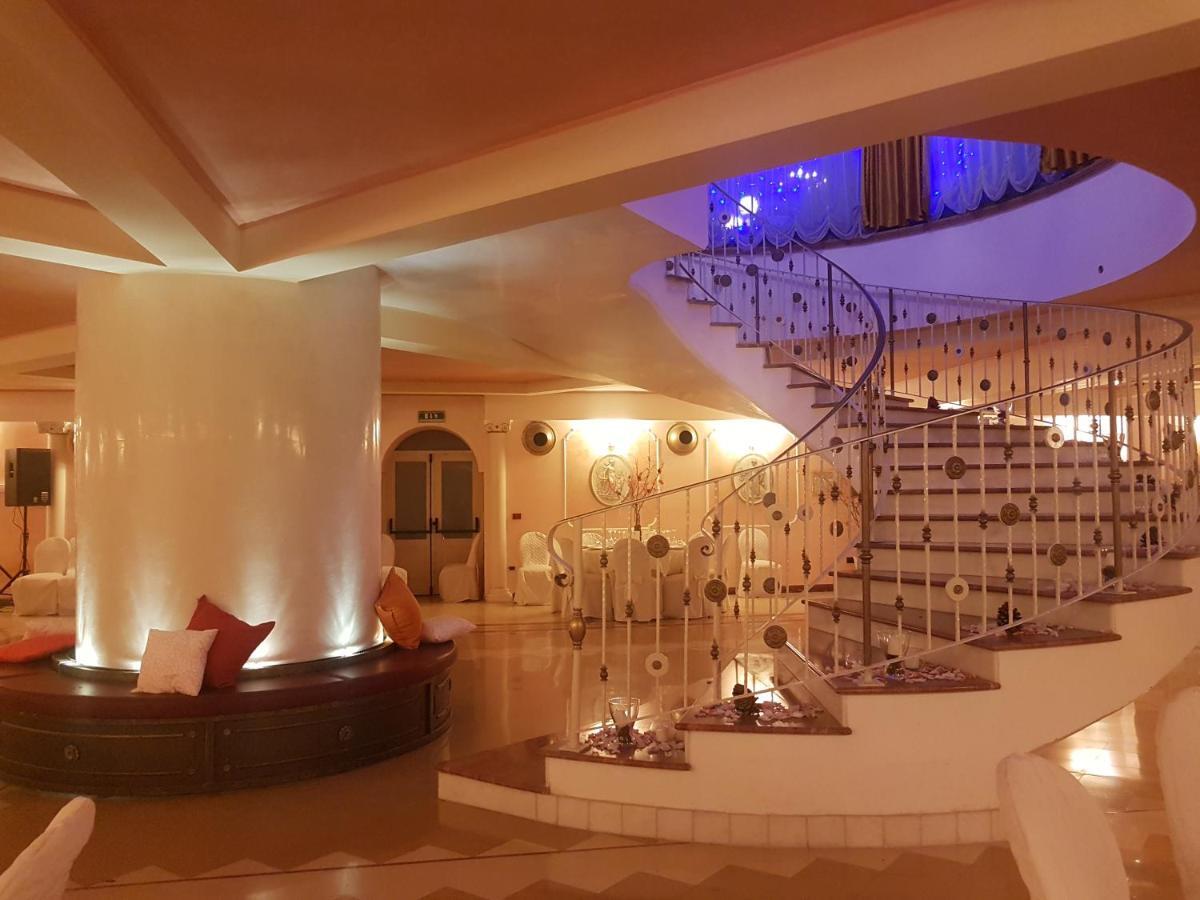 Grand Hotel Osman Ristorante Il Danubio Atena Lucana Exterior foto