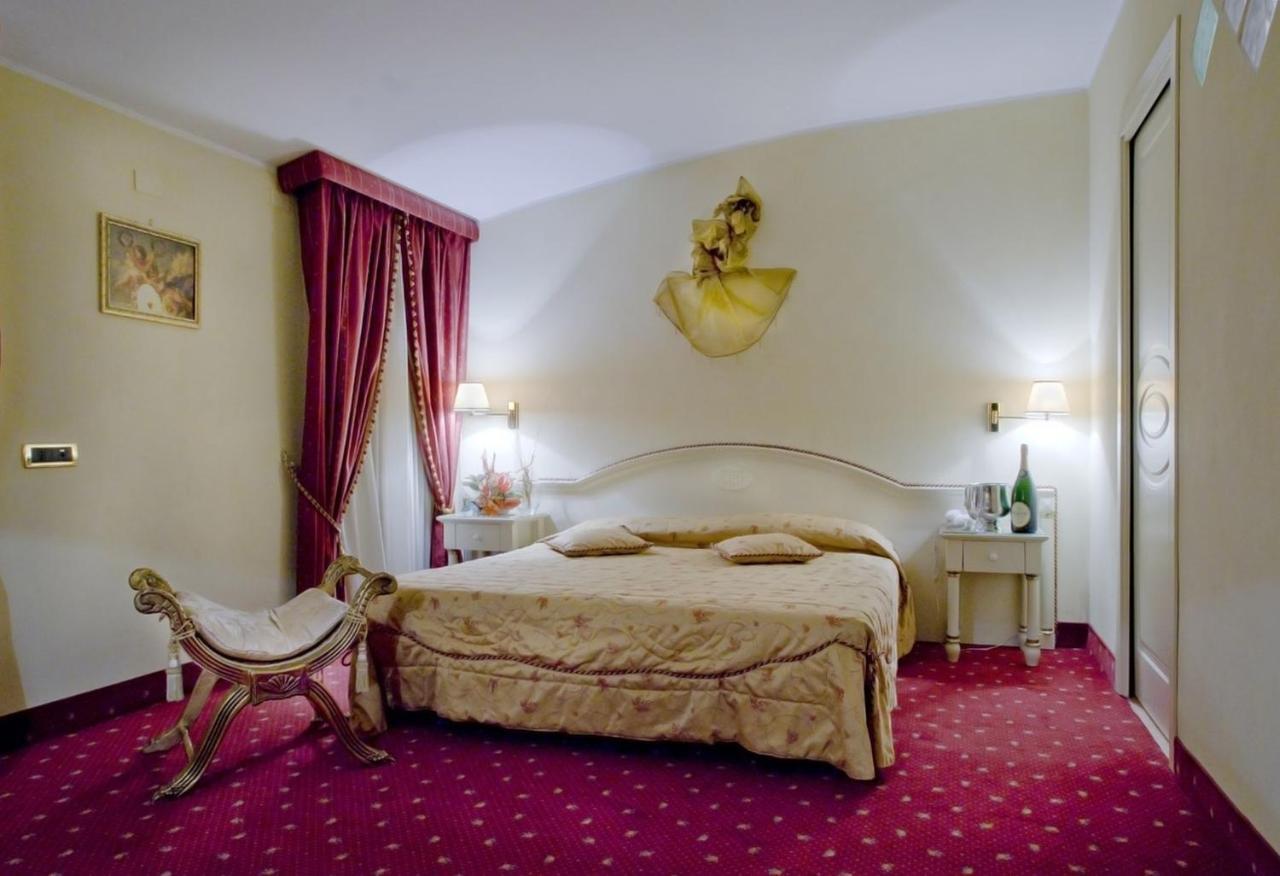 Grand Hotel Osman Ristorante Il Danubio Atena Lucana Exterior foto